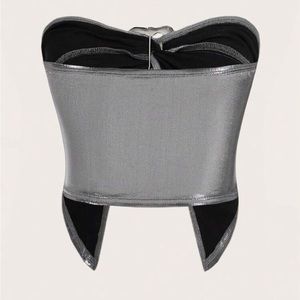 METALLIC STRAPLESS TOP WITH BUBBLE SLEEVES